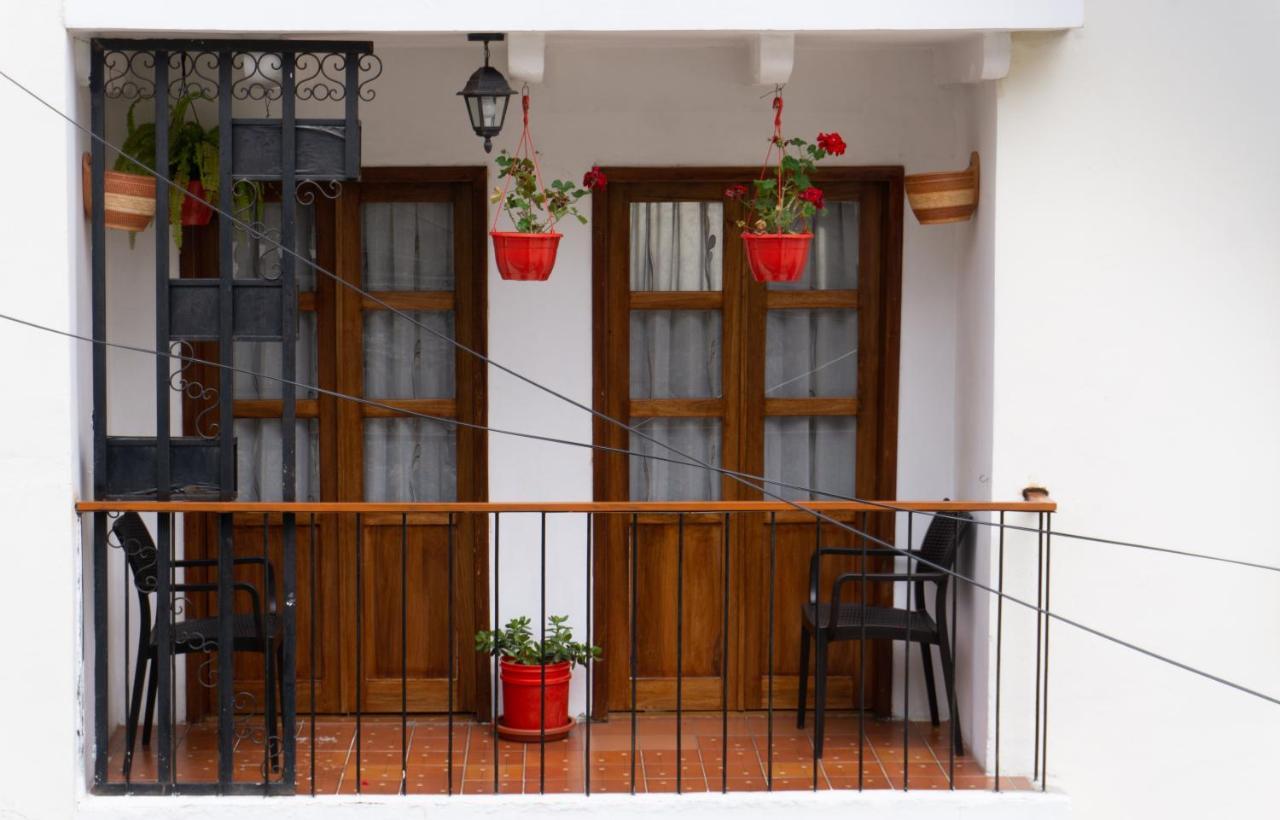 Apartamento 32 Juana De Arco Quito Luaran gambar